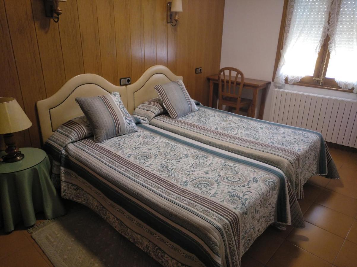 Отель Fonda Mas Vilaller Экстерьер фото